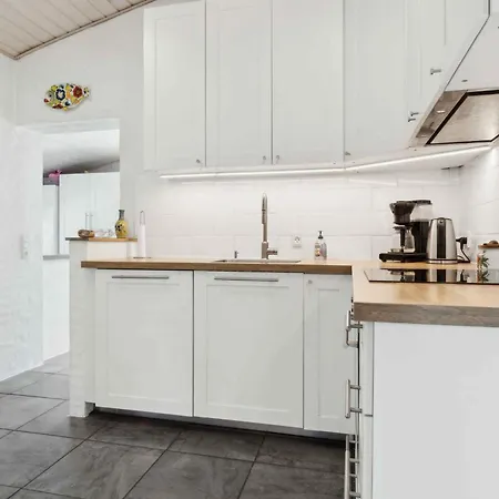 Lovely Summer House On Djursland *